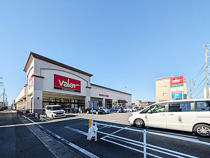 バロー都通店 約 409 ｍ(徒歩 6 分)