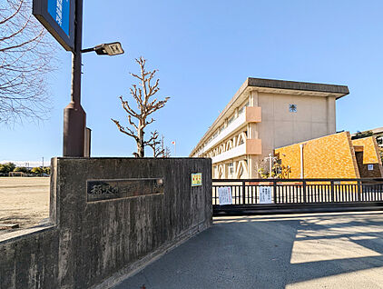 稲沢市立稲沢北小学校 1100m(徒歩14分)