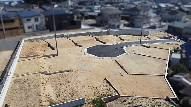【【現地土地写真】】名鉄名古屋本線「富士松駅」へ徒歩9分の交通利便性の高い立地です。国道1号線を間近に捉え、車での移動も快適です。