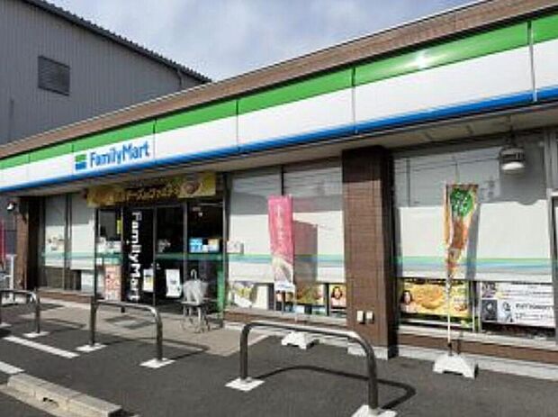 ファミリーマート 春日井鳥居松三丁目店
