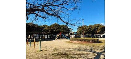 上流公園 約350m(徒歩5分)