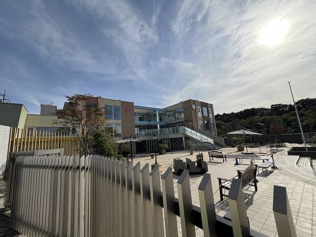 認定こども園しらゆり