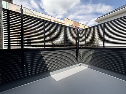 【北西側バルコニー/2号棟】