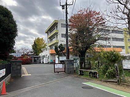 志木市立宗岡第三小学校 約900m(徒歩12分)