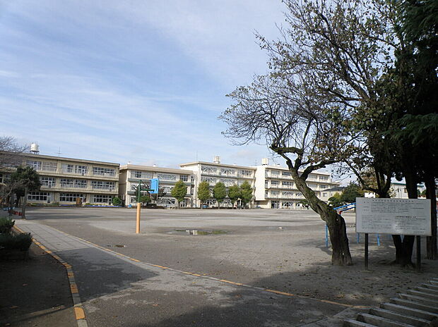 柏第五小学校　385ｍ