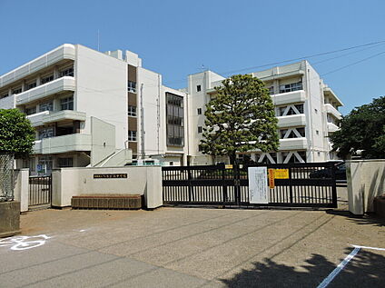 八木が谷中学校 500ｍ