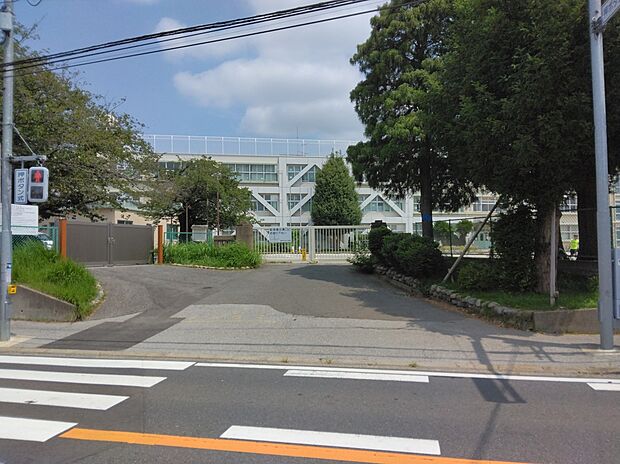 風早北部小学校(約1,650m)