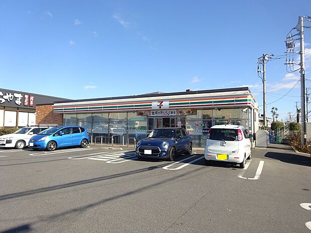 セブンイレブン（約325m）