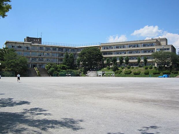 久寺家中学校（約2,220m）