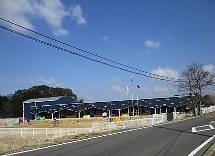 みどり流星こども園 295ｍ