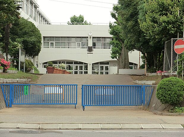 大津ヶ丘中学校（約858m）