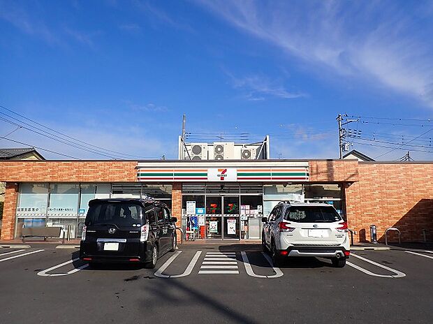 セブンイレブン(約500m)