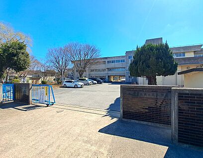 貝の花小学校 769ｍ