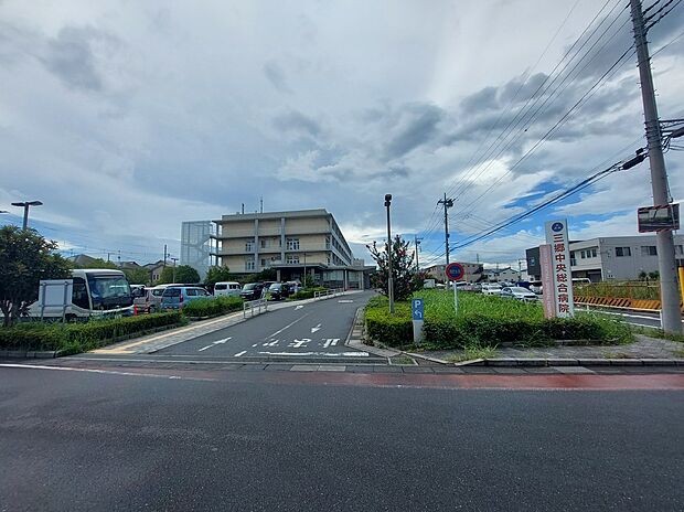 三郷中央総合病院(約771m)
