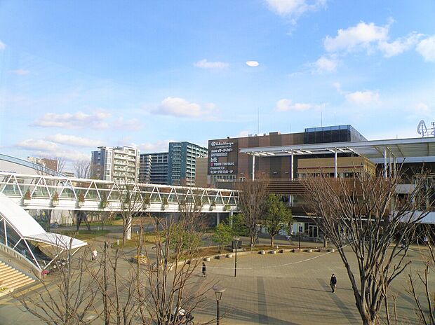 TX流山おおたかの森駅(約2,050m)