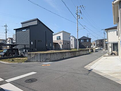 東側道路