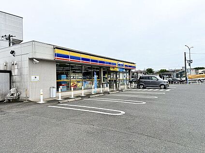 ミニストップ入間小谷田店 700m