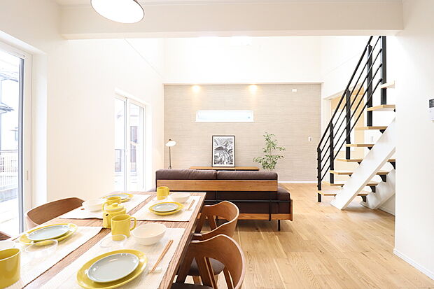 【現地モデルハウス】
モデルハウスのご案内が可能です！
お選びいただける住宅設備等をご確認いただけます！