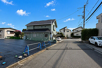【現地北側道路より見た写真】（2026年8月撮影）