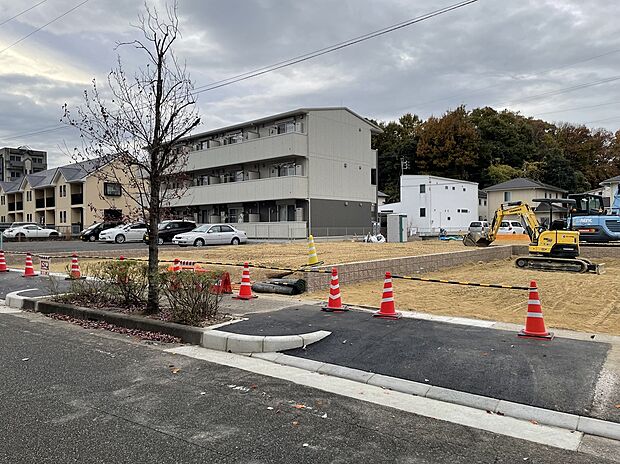 前面道路含む現地土地写真