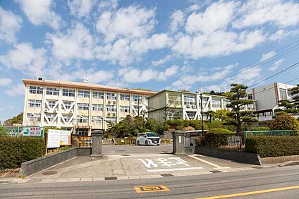 豊明市立沓掛小学校 約1300ｍ(徒歩約19分)