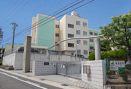 名古屋市立上社小学校 現地から480m～530m。(徒歩6分～7分。)