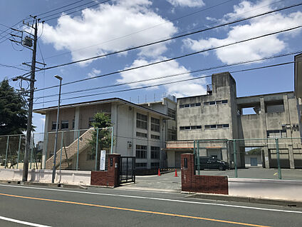 豊橋市立中部中学校 現地から870m。(徒歩11分。)