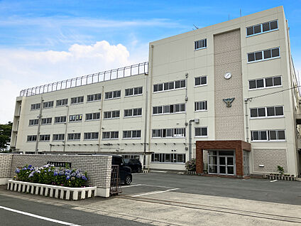豊橋市立本郷中学校 現地から1580m～1600m。(徒歩20分。(最長))