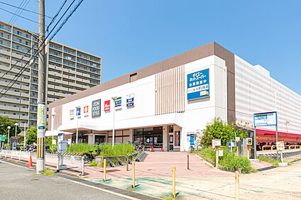 イオンフードスタイル 摂津富田店 現地から850m～870m。(徒歩11分。(最長))