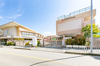 幼保連携型認定こども園 追手門学院幼稚園 現地から440m。(徒歩6分。)