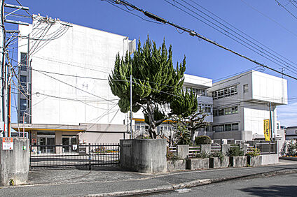 箕面市立第二中学校 現地から510m。(徒歩7分。)