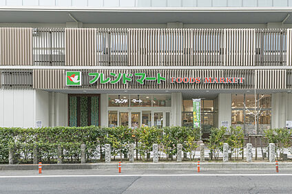 フレンドマート 大津駅前店 現地から320m。(徒歩4分。)