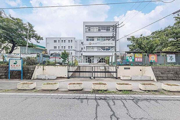 栄中学校（現地より徒歩10分）