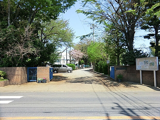 安行中学校（約640m）