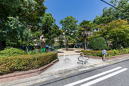 呉川公園 約550m(徒歩７分)