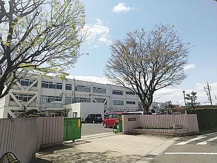 春日井市立神領小学校 600m