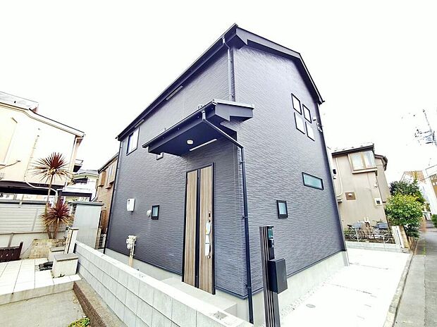 【現地外観写真】京王線「つつじヶ丘」駅まで徒歩18分♪低層住居専用地域の落ち着いた立地で、子育てにも最適です。現地をご覧いただきながら、住まいの夢をお聞かせください。