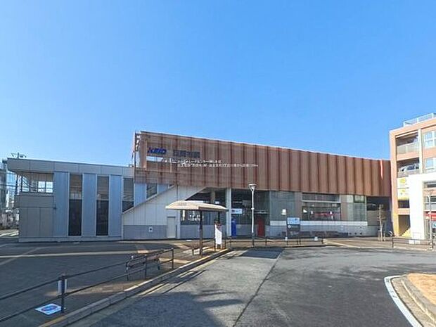 京王線「西調布」駅まで徒歩14分♪中央高速調布ICまで600mなので、お車でお出掛けしやすいです。