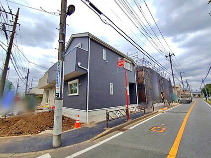 【前面道路含む現地写真】