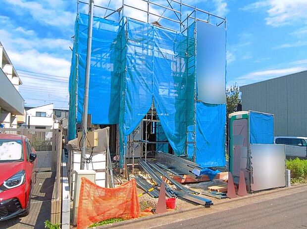 【現地外観写真】ひとたび扉を開けばそこに待っているのは上質な空間とマイホームでの新生活をイメージさせる優雅なひととき。「この家なら…」ではなく「ここに住みたい♪」と思う感動をお届けいたします。