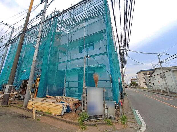 【現地外観写真】G号棟物件の陽当りや通風・仕様設備やお部屋の大きさの比較、近隣・周辺環境や街並みなど、資料には掲載していない情報が現地にはたくさんあります。 是非一度、現地をご確認ください♪