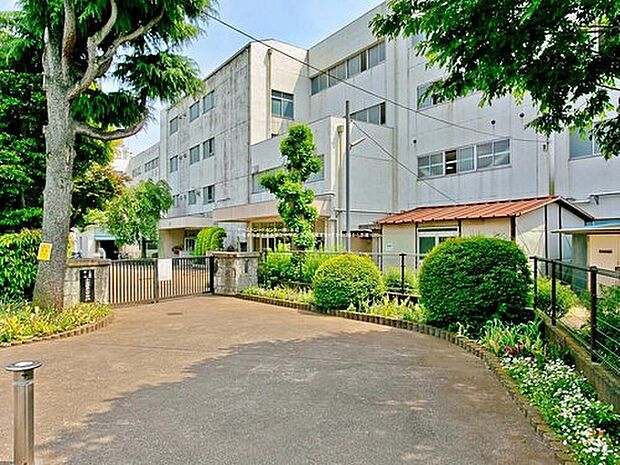 小金井市立小金井第二中学校(約850m)
