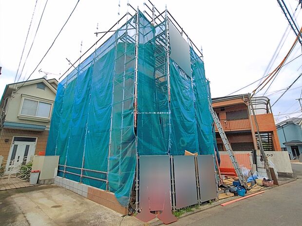 【【現地外観写真】】住宅性能評価で耐震等級3(最高等級)を取得!お客様を守る大切な住宅だからこそ、第三者の検査を受けて安心して住んでいただける住宅をご案内させて頂きます。