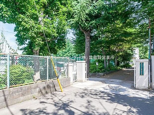 国分寺市立第三中学校（約1,120m）