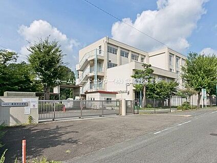 多摩市立東寺方小学校 400m (徒歩5分)