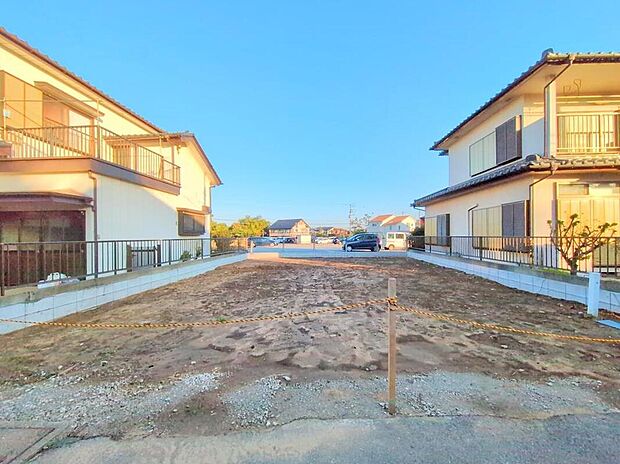 嬉しい設備仕様♪
食洗機、床暖房、浴室暖房乾燥機、水廻り集中設計、全洋室、リビングイン階段、WIC、土間収納、リネン庫、ワイドバルコニー、駐車2台可能等♪