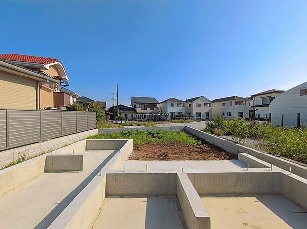 JR成田線「東我孫子」駅まで徒歩12分！
住宅性能評価取得物件！耐震性などで最高等級を取得♪地震に強い家！