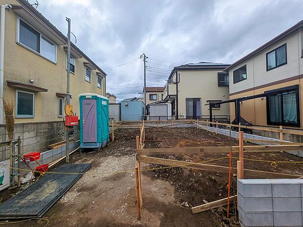 ≪嬉しい仕様設備!≫
南向き、浴室乾燥機、水回り集中設計、ホール物入、土間スペース、全居室ペアガラス、防犯カメラ、カースペース1台分等!