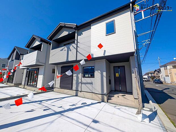 【現地外観写真】食洗機・浴室乾燥機など設備充実!家族のコミュニケーションが取りやすいリビングイン階段を採用♪