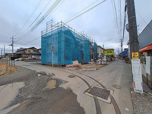 【前面道路含む現地写真】2026年4月完成予定!
平日・お仕事帰りなど、いつでも現地ご案内致します!
お気軽にお問い合わせ下さい♪